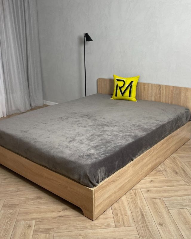 Ліжко Ізі