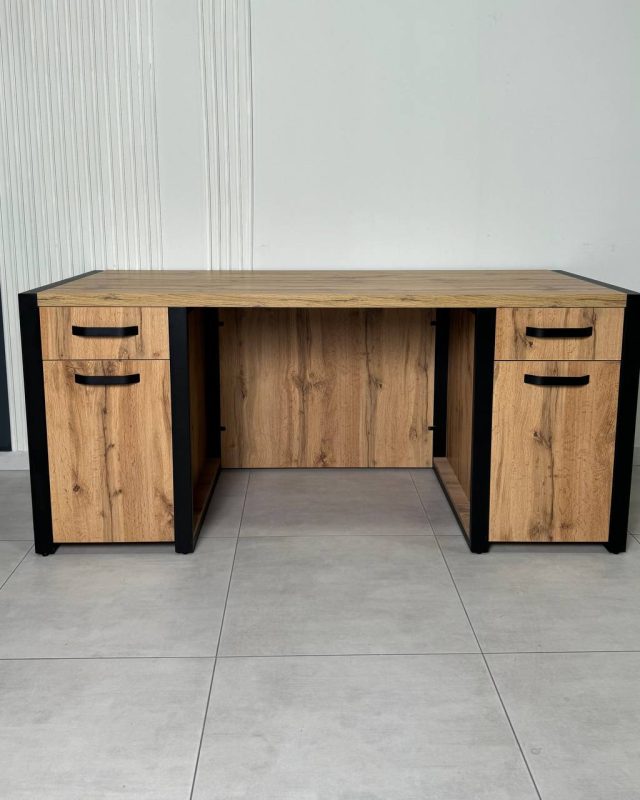 Стіл LOFT керівника 1700