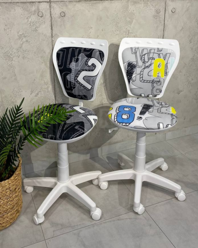 Крісло дитяче MINISTYLE GTS WHITE PL55