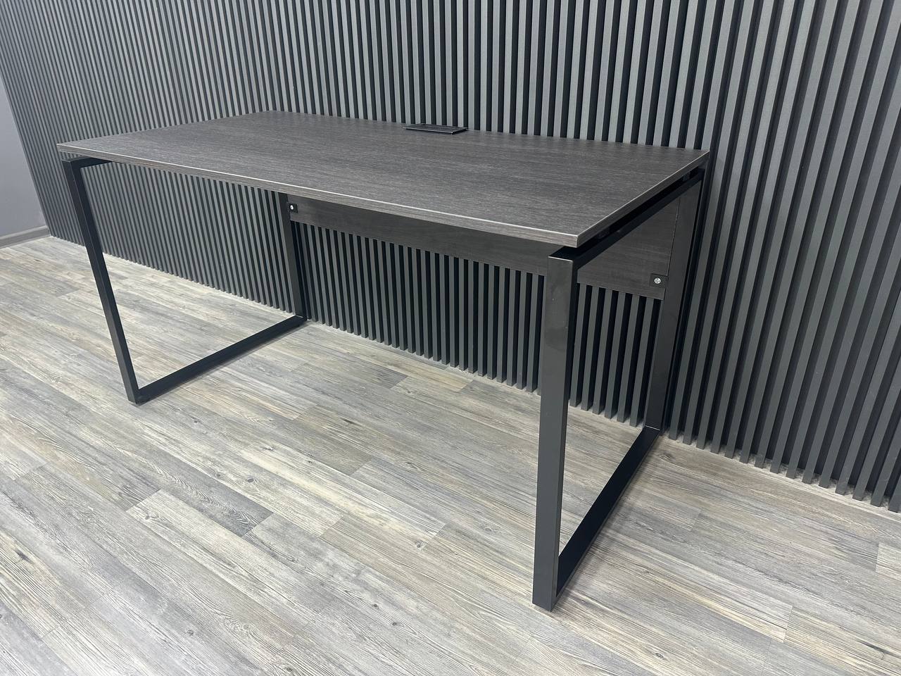 Офісний письмовий стіл Loft Details KS 140b, 18 мм