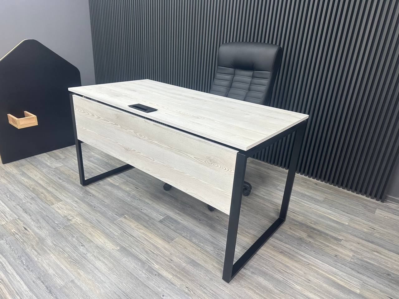 Офісний письмовий стіл Loft Details KS 140b, 18 мм