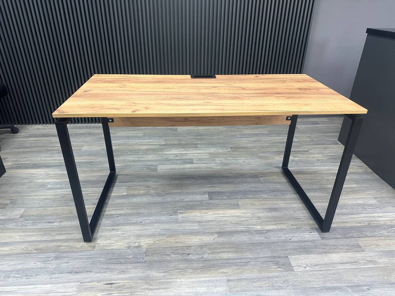 Офісний письмовий стіл Loft Details KS 120b, 18 мм