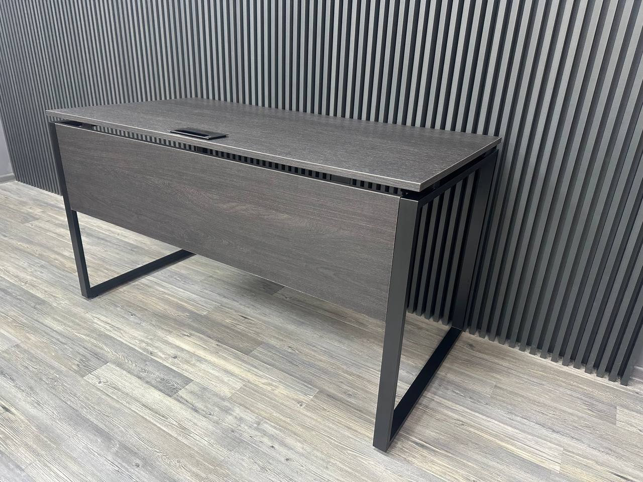 Офісний письмовий стіл Loft Details KS 120b, 18 мм