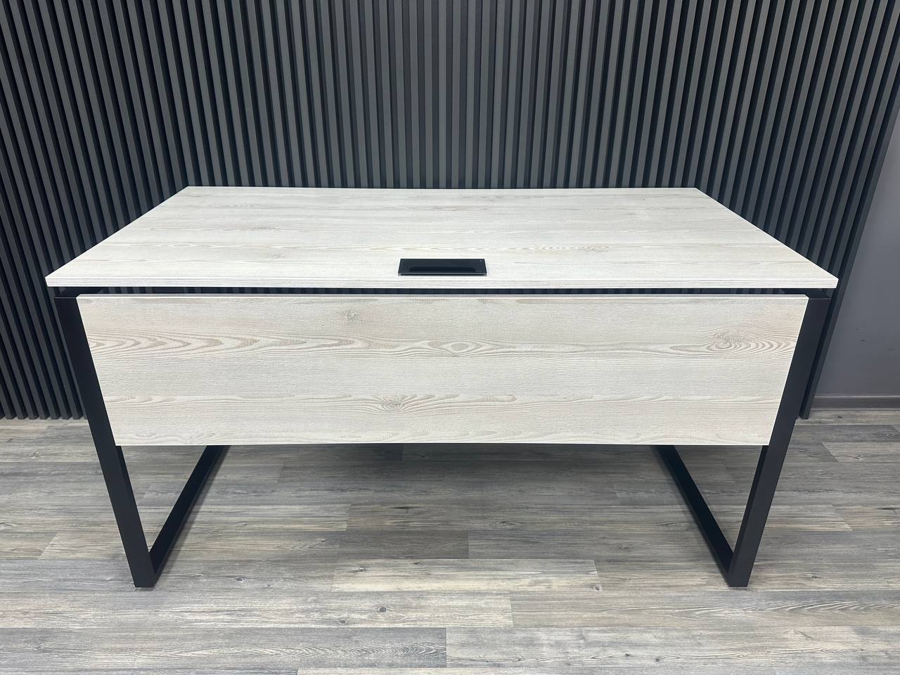 Офісний письмовий стіл Loft Details KS 120b, 18 мм
